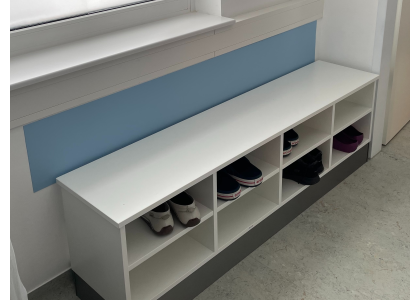 Anlehnschutz für die Schuhbank